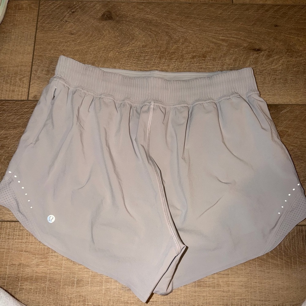 Lululemon special edition hotty hot shorts - Picture 2 of 3